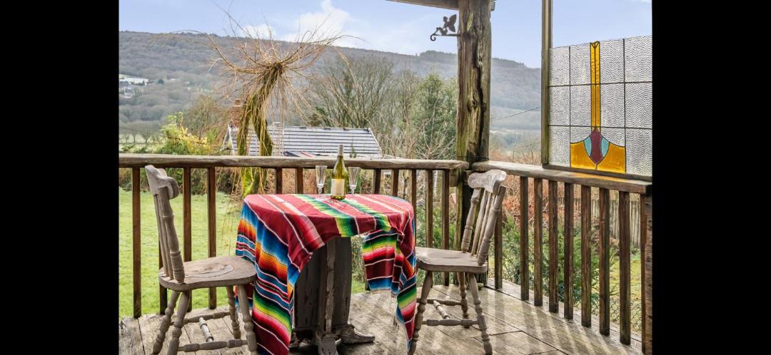 Photo of Patio Balcony in Margam
