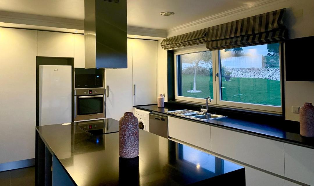 Photo of Kitchen in Enxara do Bispo