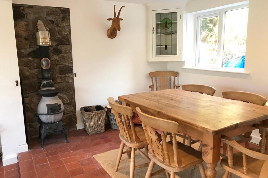 Photo of Kitchen in Crynant