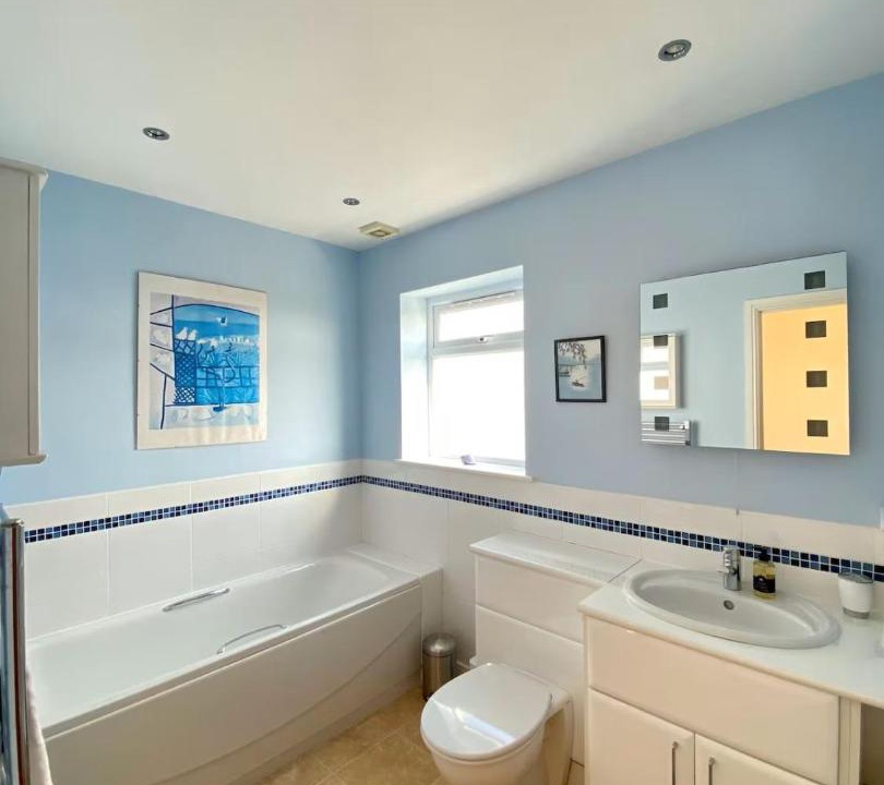 Photo of Bathroom in Porthcawl