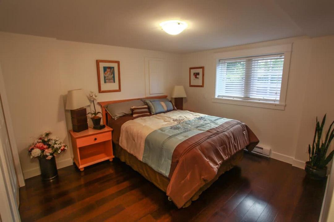 Photo of Bedroom in Central Lonsdale