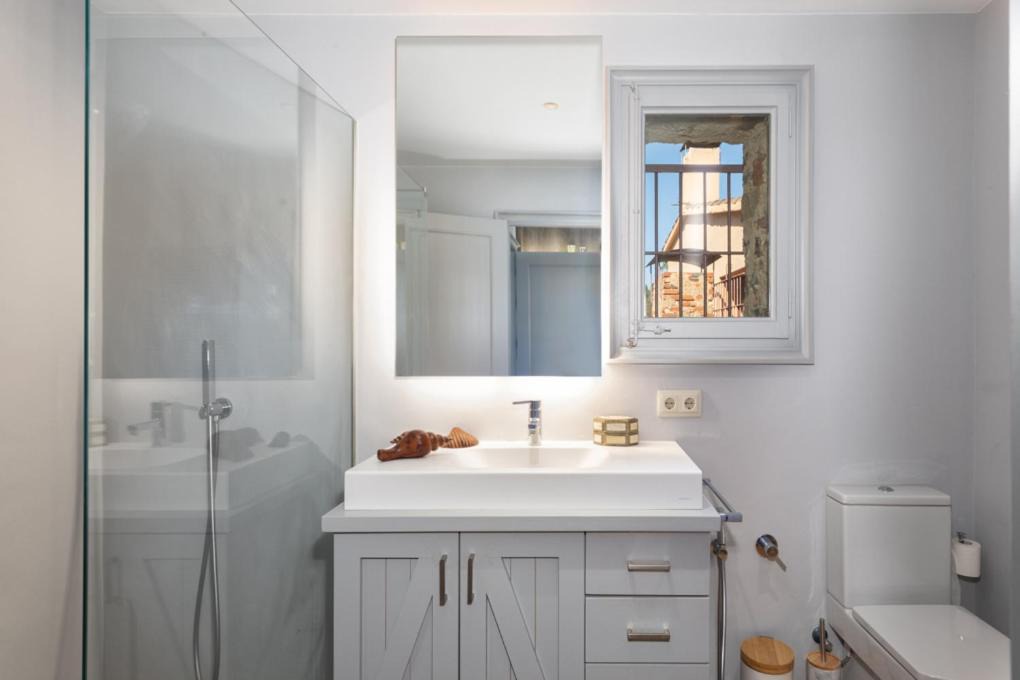 Photo of Bathroom in Vall-Llobrega