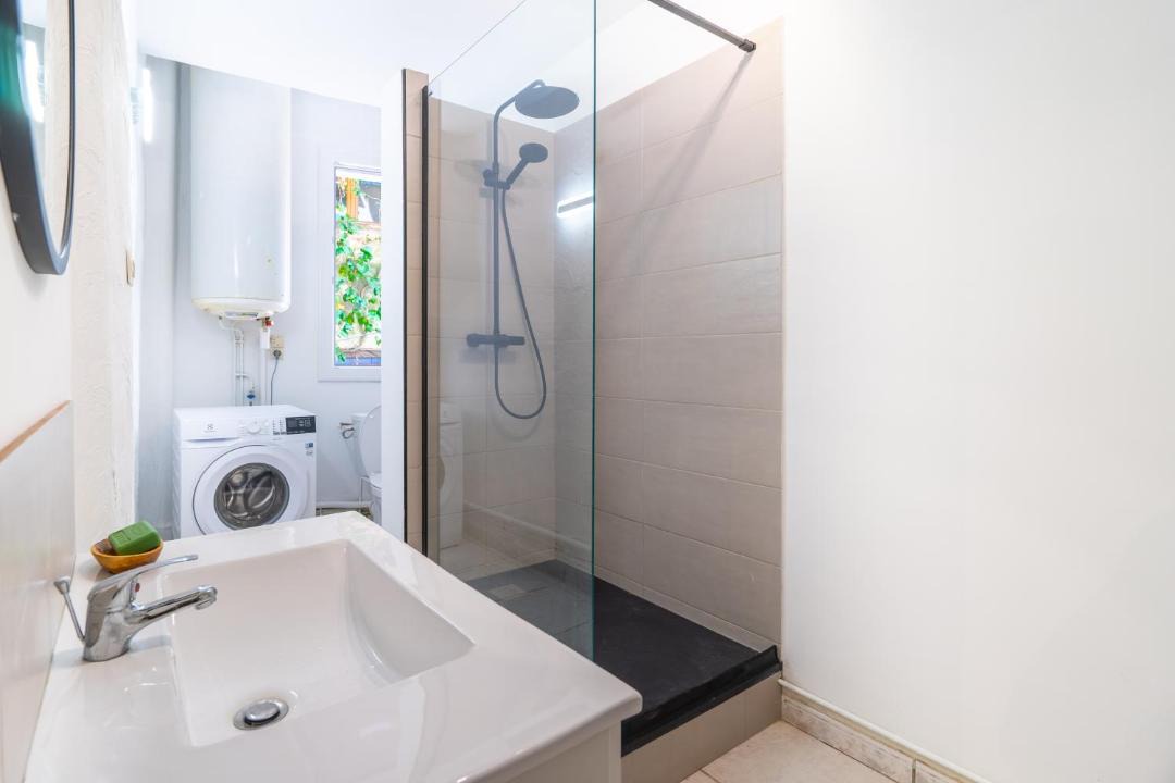 Photo of Bathroom in Cotignac