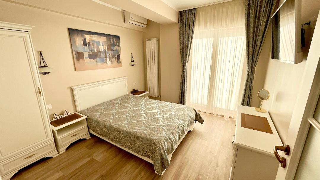 Photo of Bedroom in Saturn