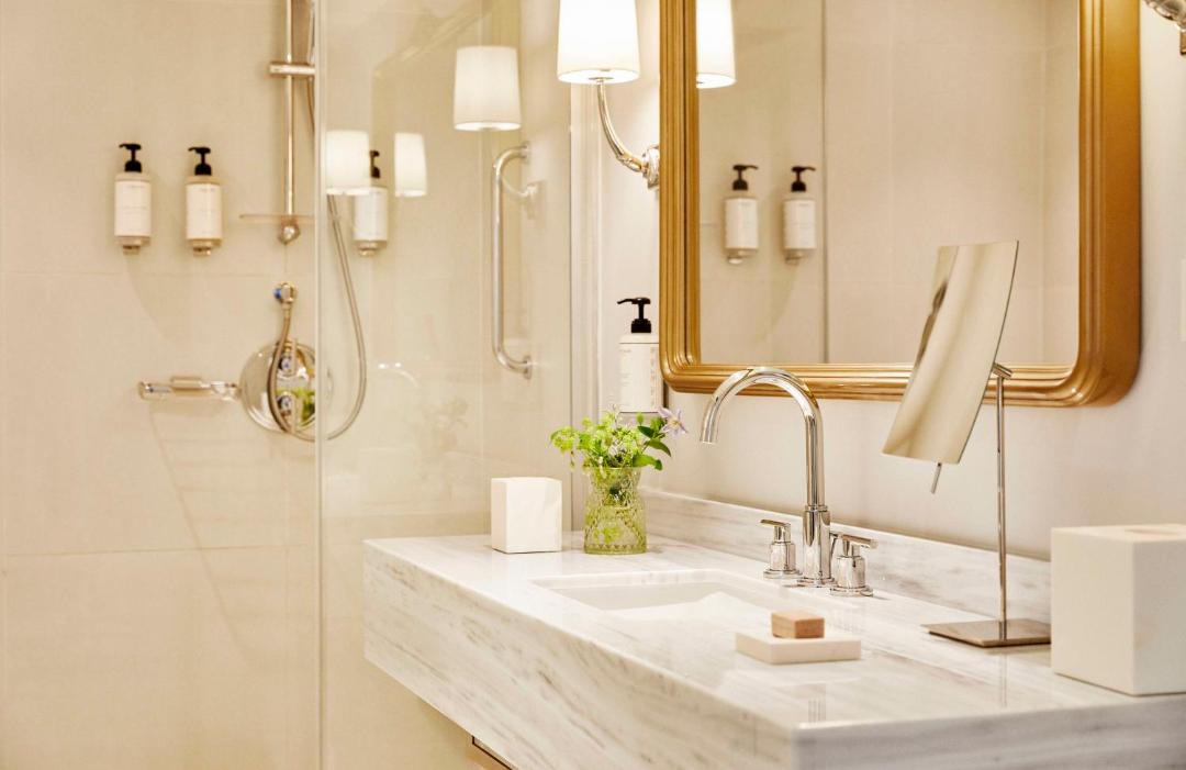 Photo of Bathroom in 1st Arrondissement