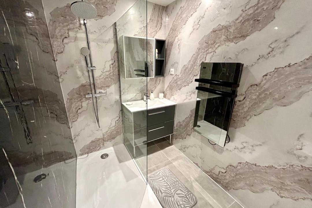 Photo of Bathroom in Gradignan