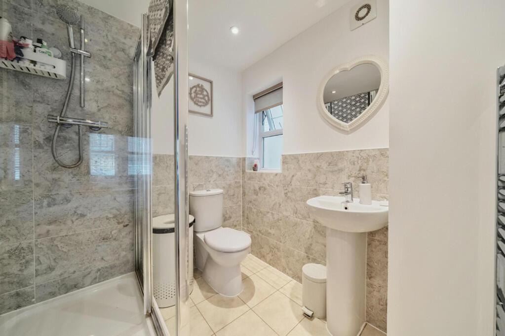Photo of Bathroom in Bromley Common and Keston