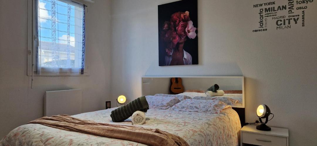 Photo of Bedroom in Castelnau-de-Medoc