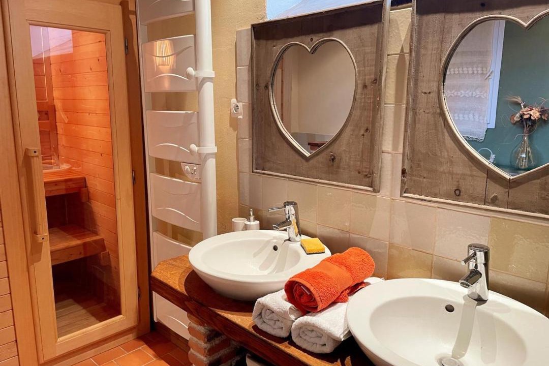 Photo of Bathroom in Pouille