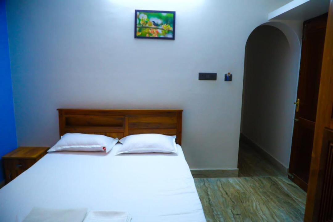 Photo of Bedroom in Poovar