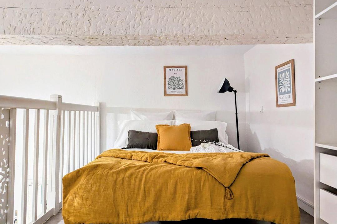 Photo of Bedroom in Nimes City Centre