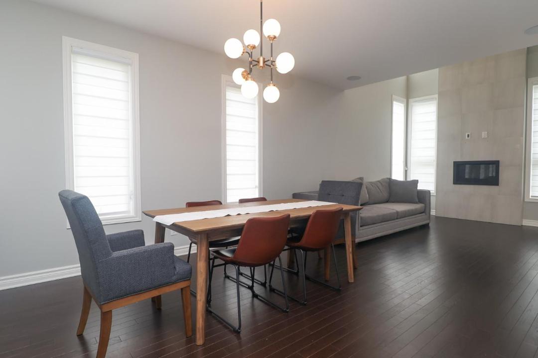 Photo of Livingroom in Ottawa Division