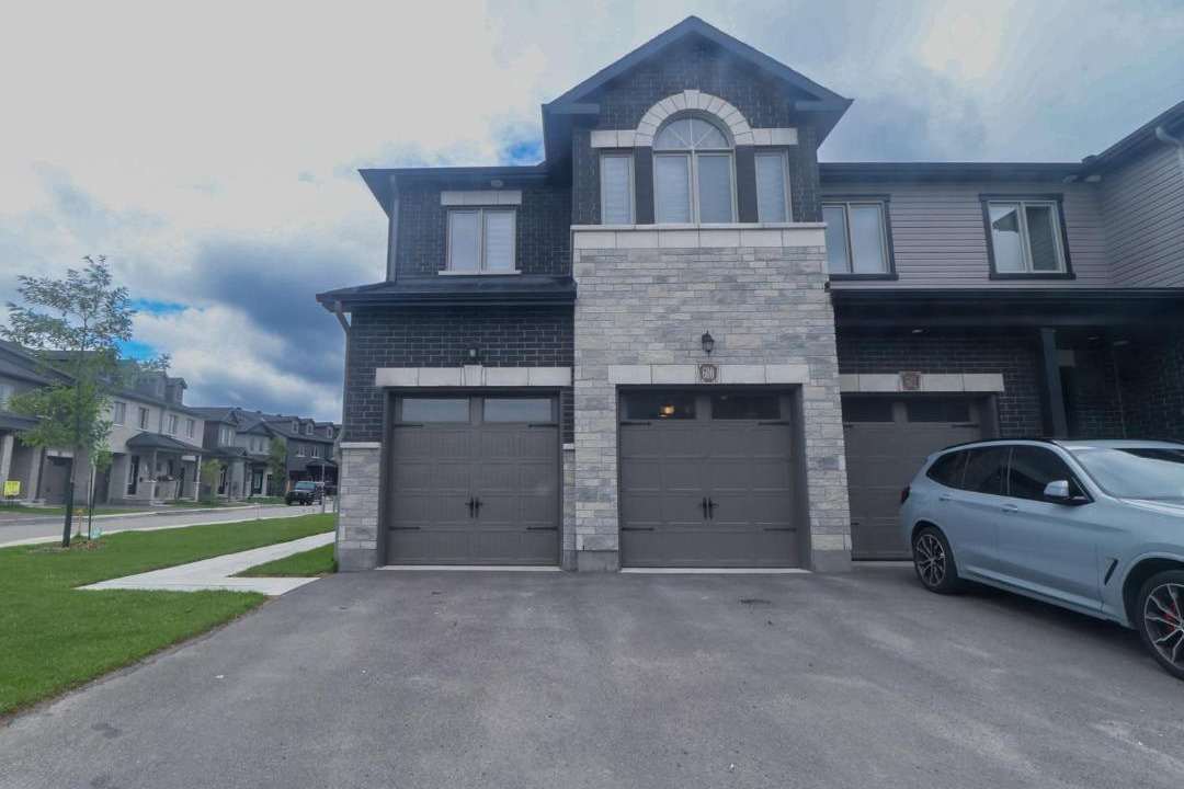 Photo of Buildings in Ottawa Division
