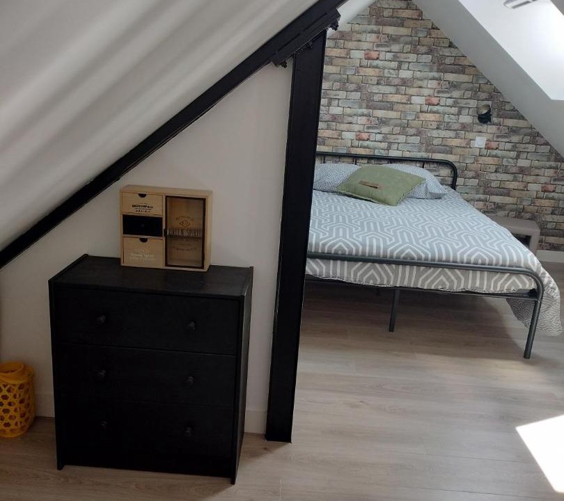 Photo of Bedroom in Dry