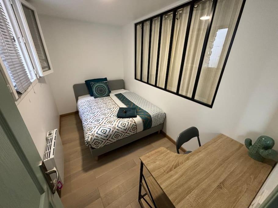 Photo of Bedroom in Malakoff