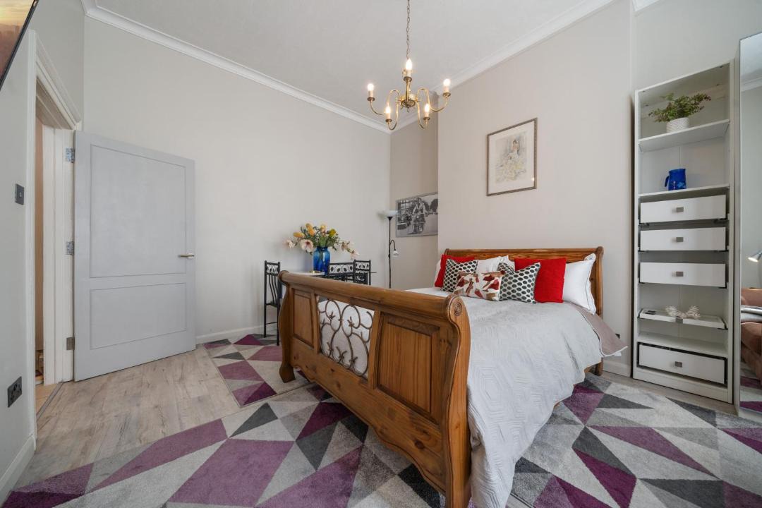 Photo of Bedroom in West Ealing