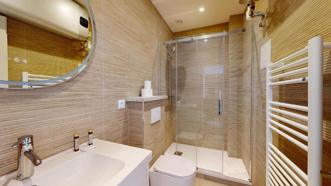 Photo of Bathroom in Batignolles