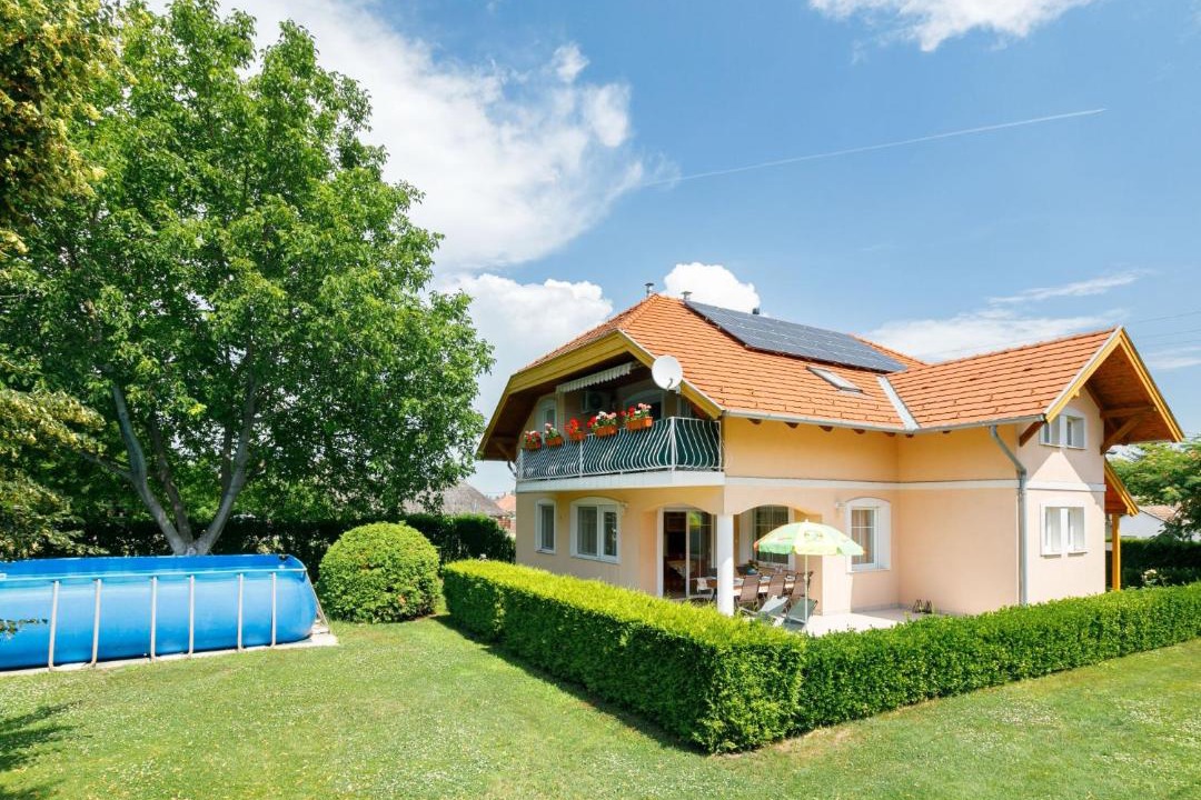 Photo of Buildings in Koroshegy