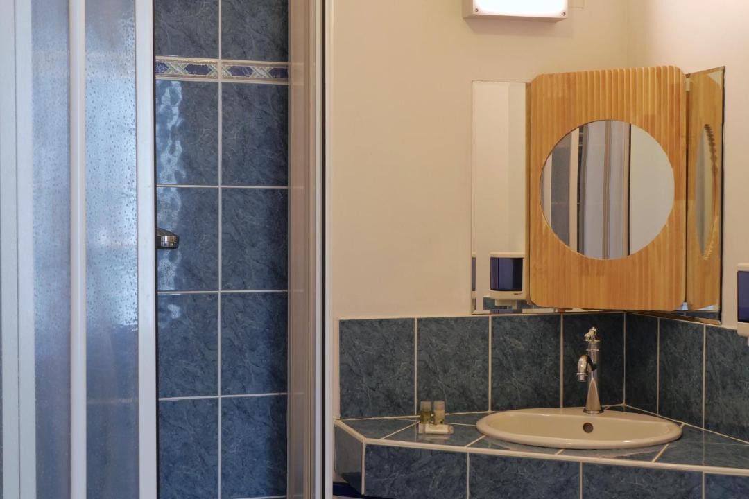 Photo of Bathroom in Pontrieux
