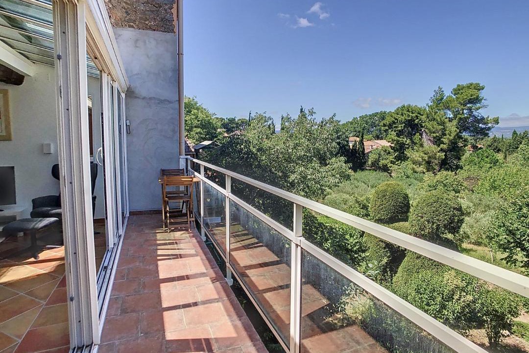 Photo of Patio Balcony in La Redorte