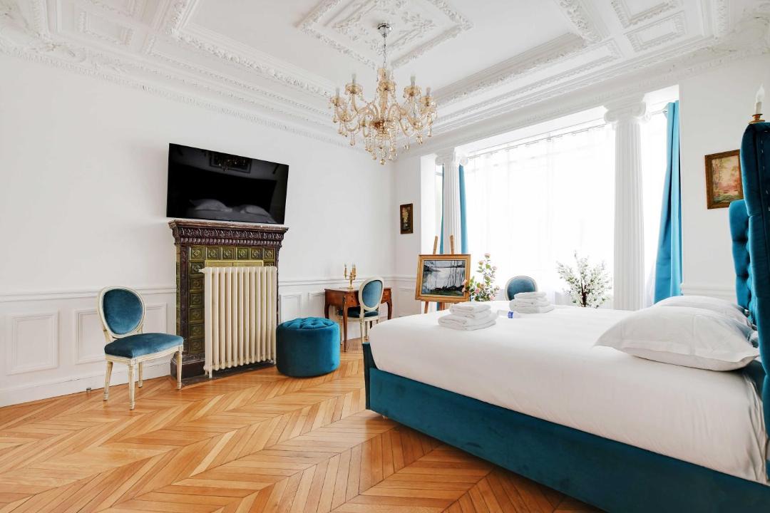 Photo of Bedroom in Chaillot