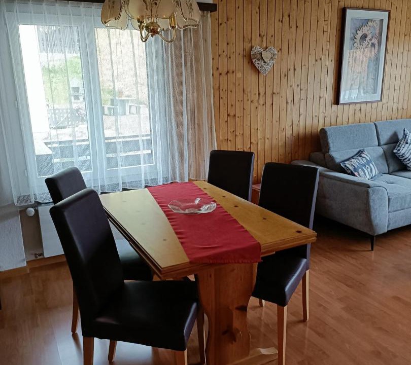 Photo of Livingroom in Taesch