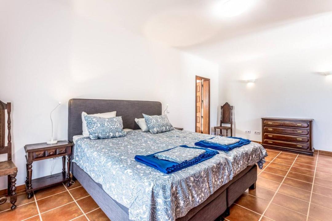 Photo of Bedroom in Alporchinhos