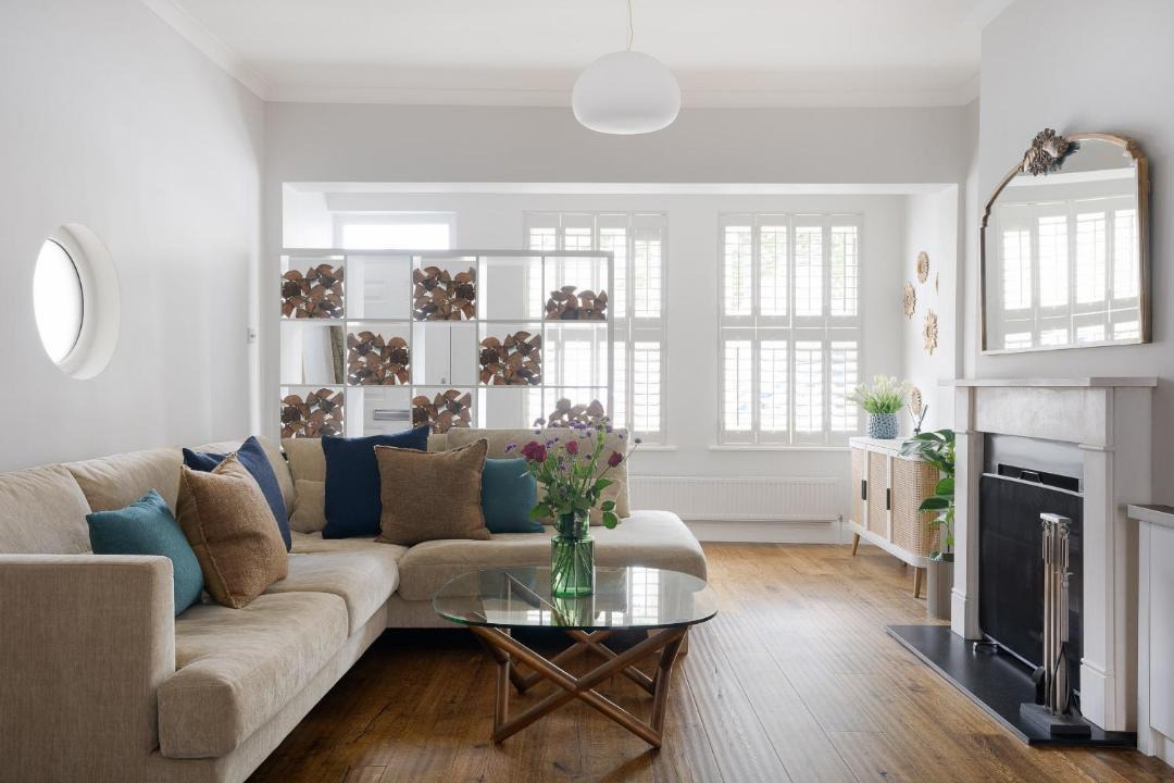 Photo of Livingroom in Windsor City Centre