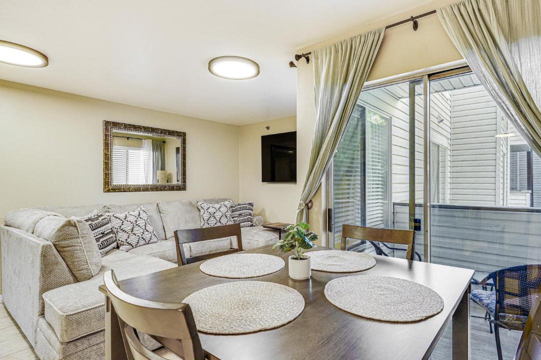 Photo of Livingroom in East Central