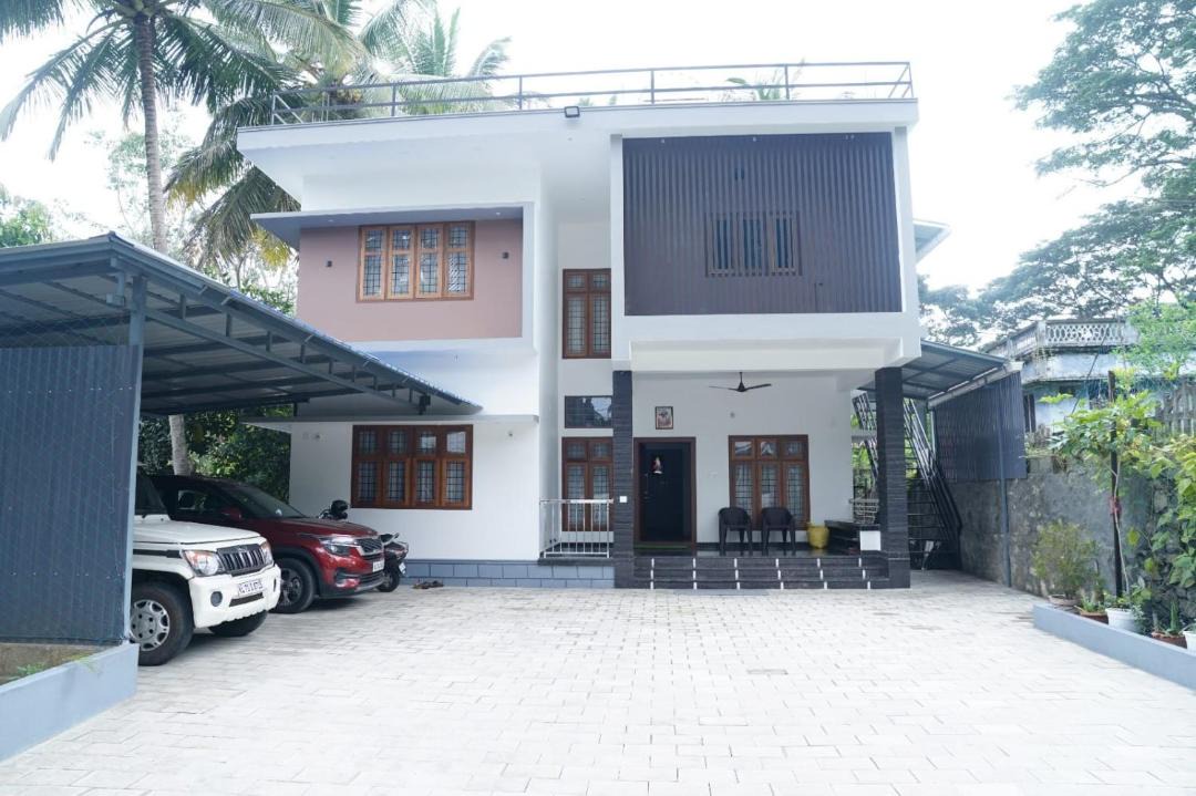 Photo of Buildings in Mannarkkad