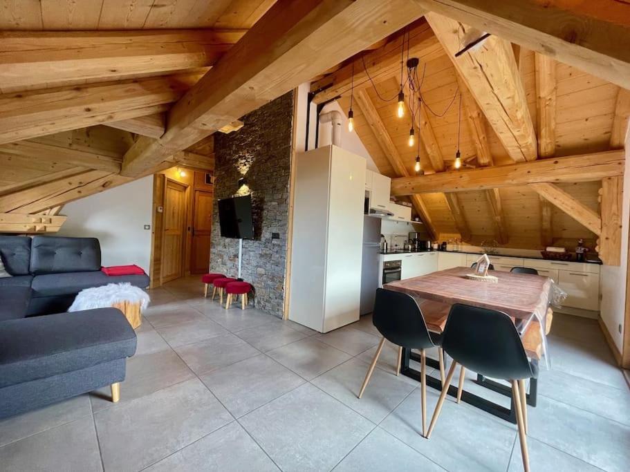 Photo of Livingroom in Montgellafrey