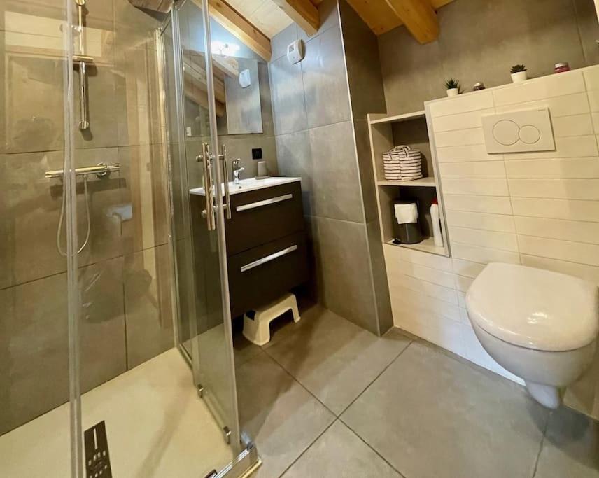 Photo of Bathroom in Montgellafrey