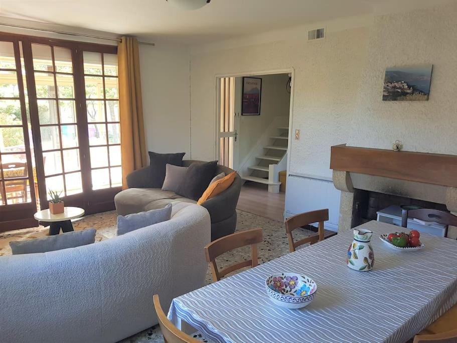 Photo of Livingroom in Les Hauts de Villeneuve
