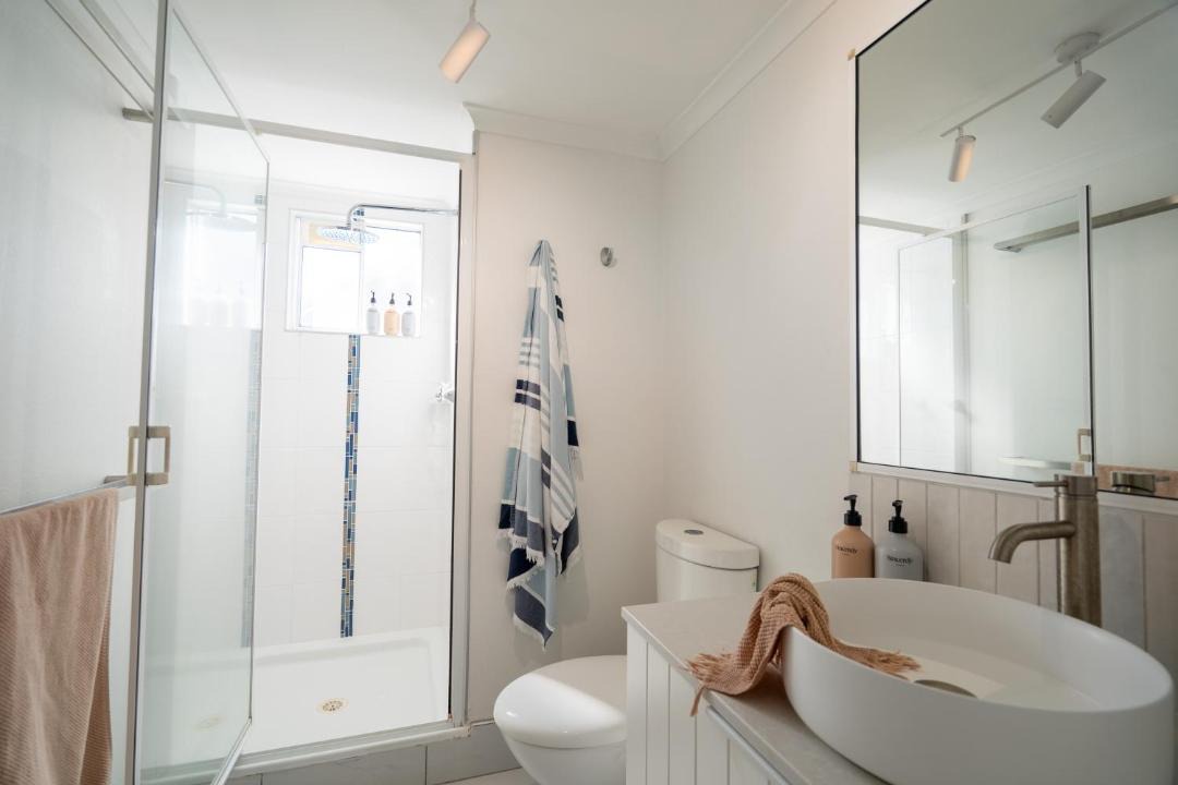 Photo of Bathroom in Dolphin Heads