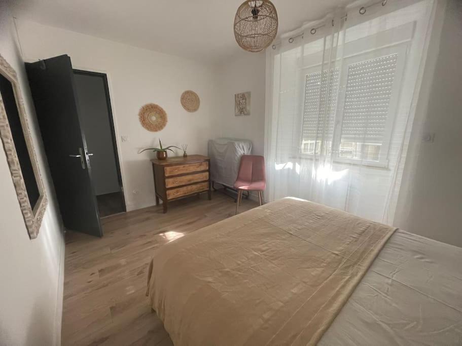 Photo of Bedroom in Pithiviers