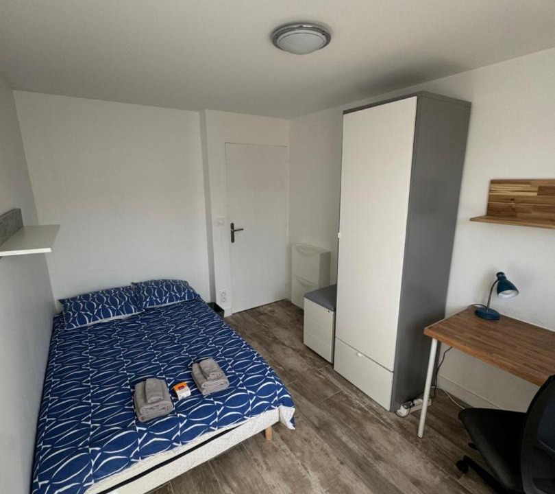 Photo of Bedroom in 10th Arrondissement