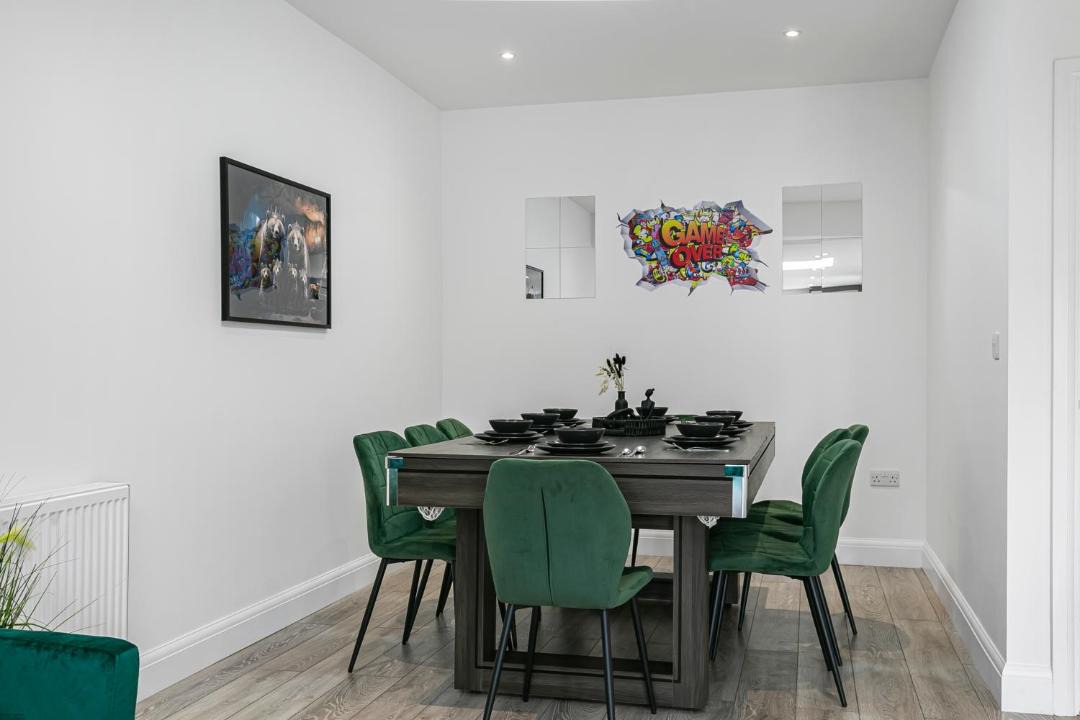 Photo of Livingroom in London Borough of Hounslow