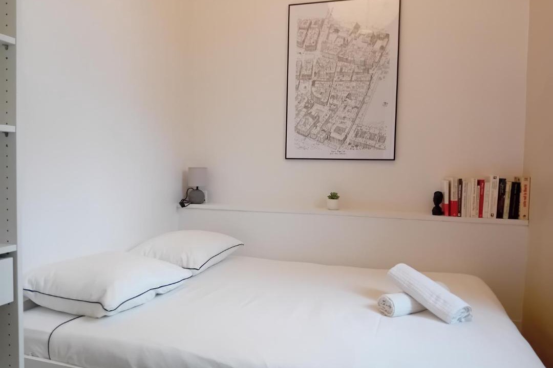 Photo of Bedroom in Voltaire - Saint Amour