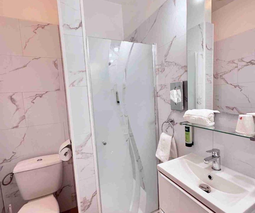 Photo of Bathroom in Chateaubernard