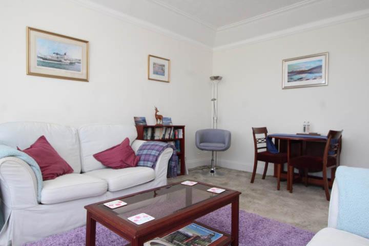 Photo of Livingroom in Millport