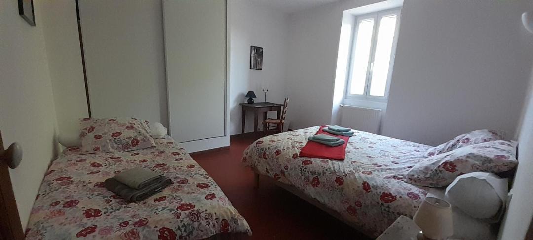 Photo of Bedroom in Lagnes