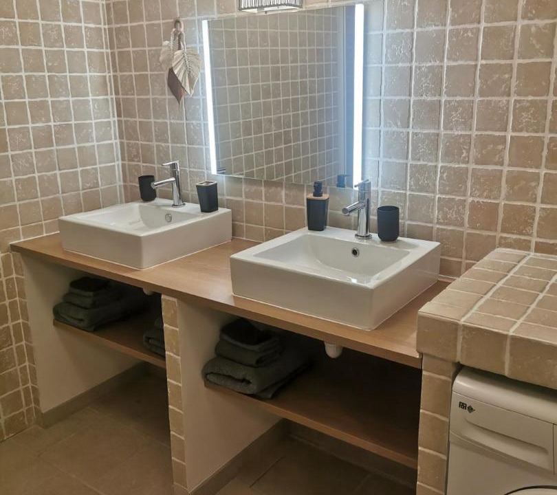 Photo of Bathroom in Entrevaux