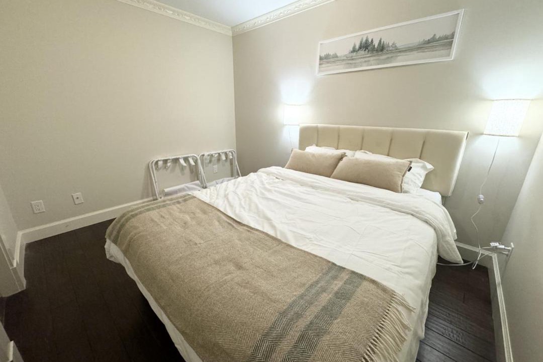 Photo of Bedroom in East Side