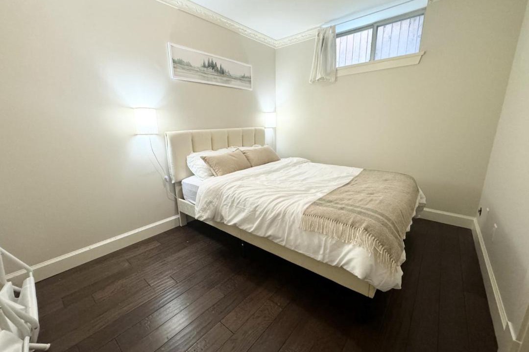 Photo of Bedroom in East Side