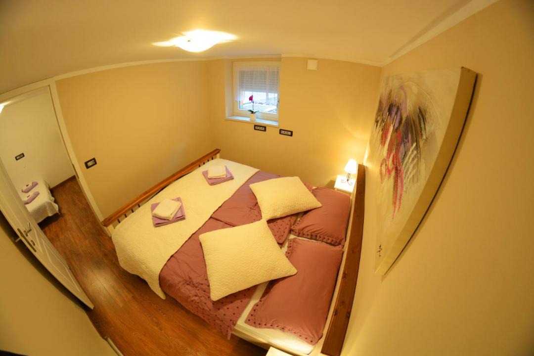 Photo of Bedroom in Siska District