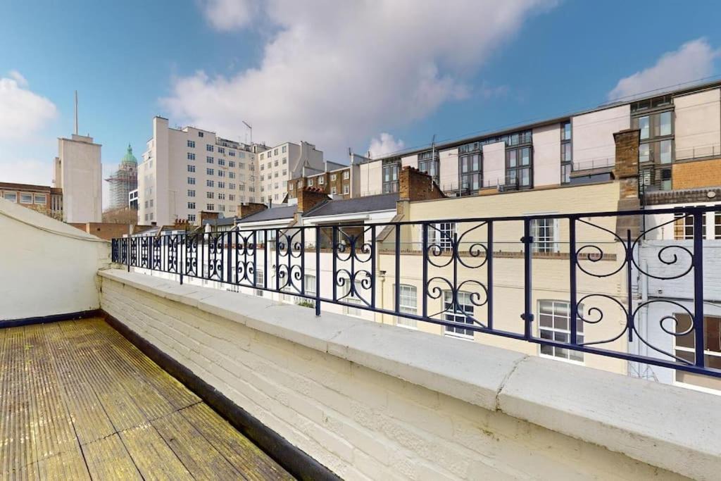 Photo of Patio Balcony in Brompton & Hans Town