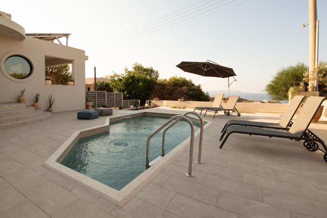 Photo of Patio Balcony in Vathianos Kampos