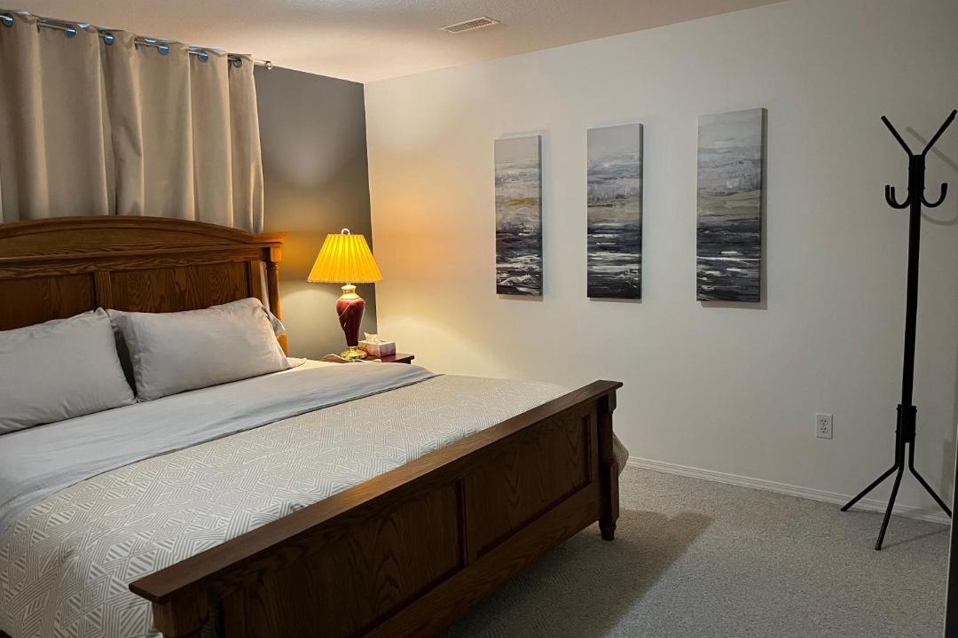 Photo of Bedroom in Promontory