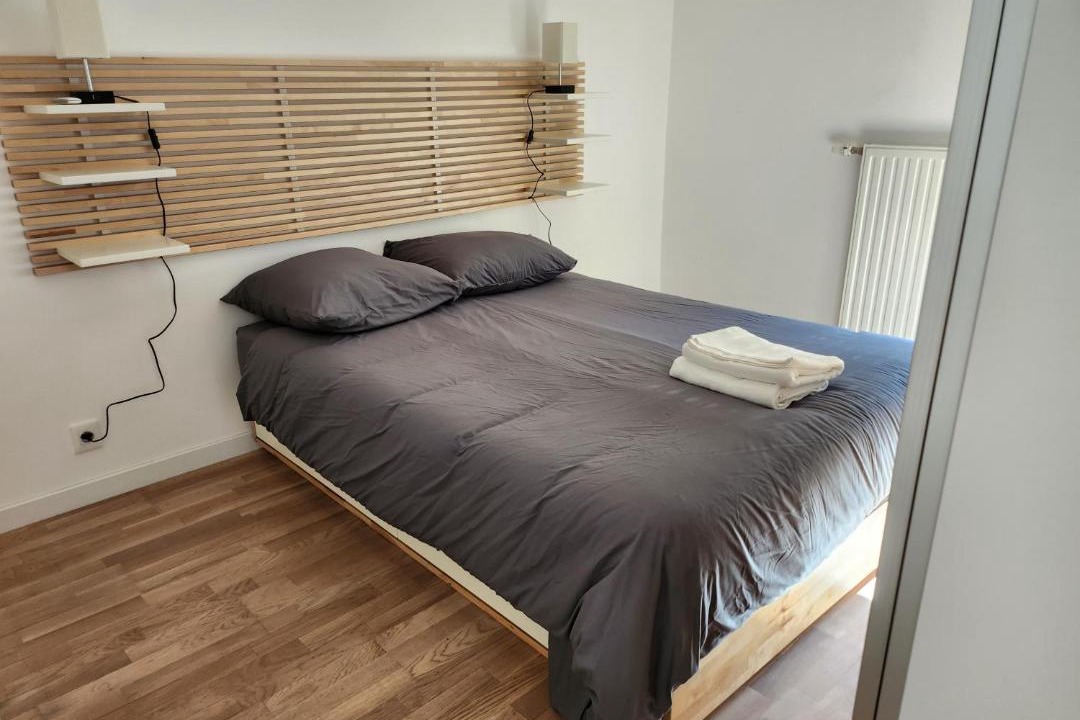Photo of Bedroom in Suresnes