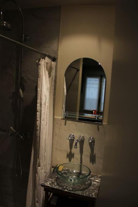 Photo of Bathroom in Palais-Royal